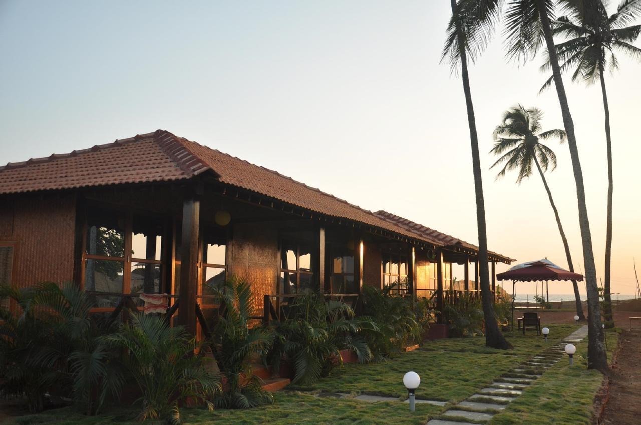 ร็อค วอเตอร์ รีสอร์ต Hotel มอร์จิม ภายนอก รูปภาพ